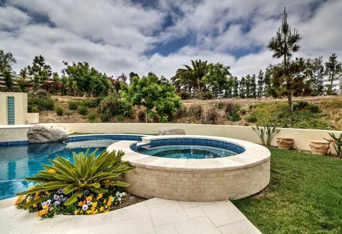Assadian Residence, Rancho Santa Fe, California — photograph 17 of 18