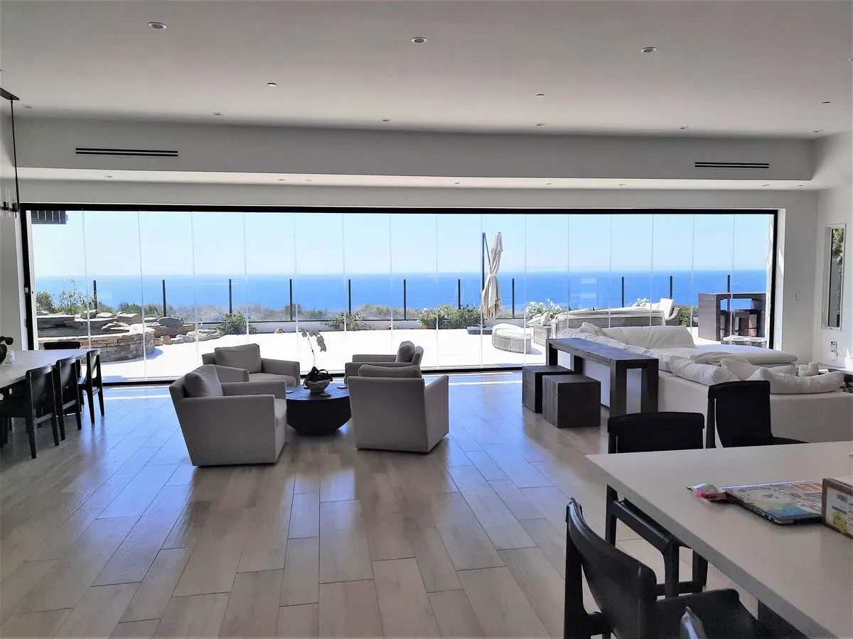 Contemporary Oceanfront Residence, California Coast