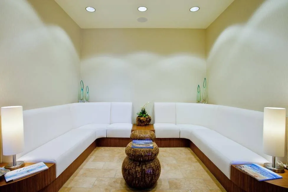 Ocean Crest Spa at Hilton Carlsbad, Carlsbad, California — image 2 of 9