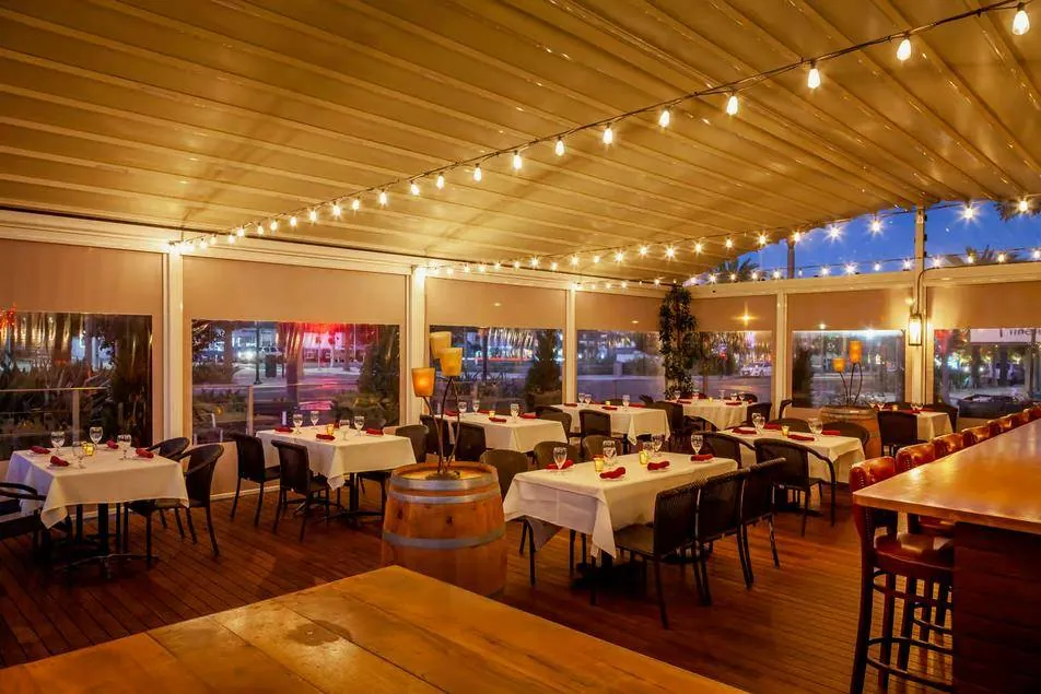 Luciana’s Ristorante, Dana Point, California — photograph 8 of 11