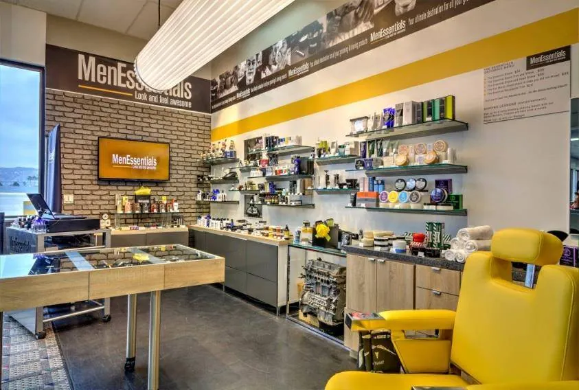 MenEssentials, Glendale & Bob Hope Airport, California — photograph 8 of 8