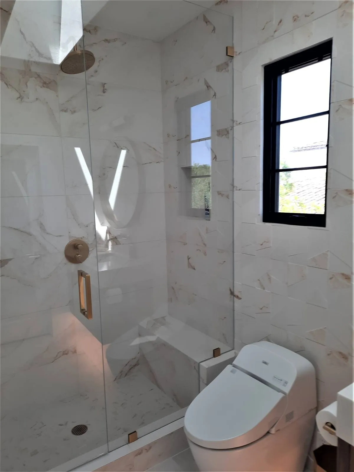 Traditional Custom Residence, Southern California — photograph 9 of 15