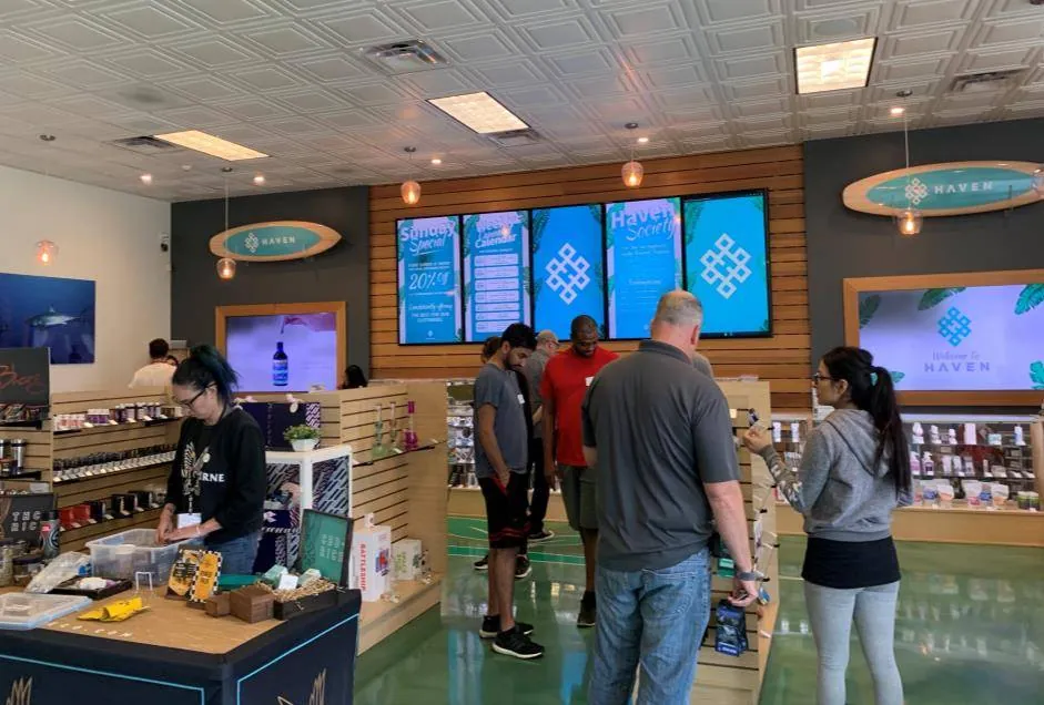 Weden, Santa Ana, California — image 2 of 6