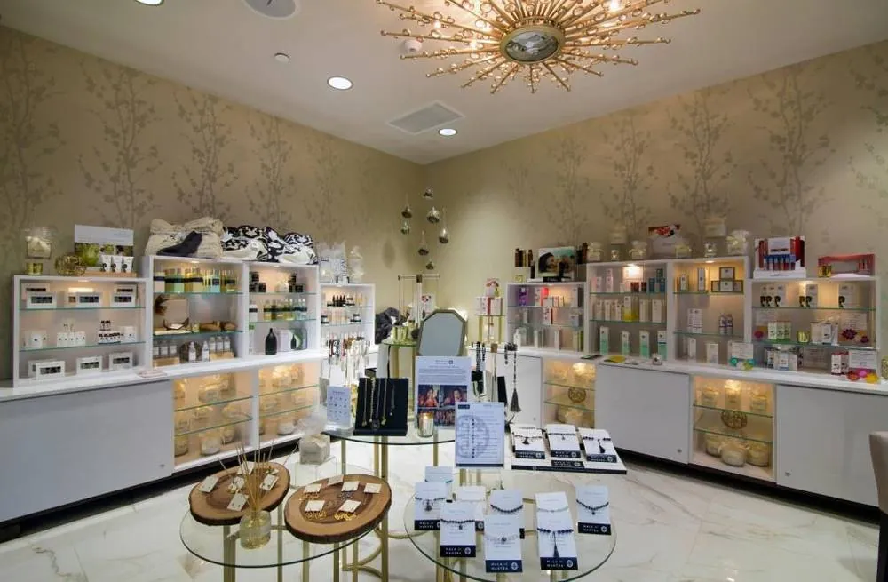 Zianna Wellness & Spa, Anaheim, California — photograph 2 of 8